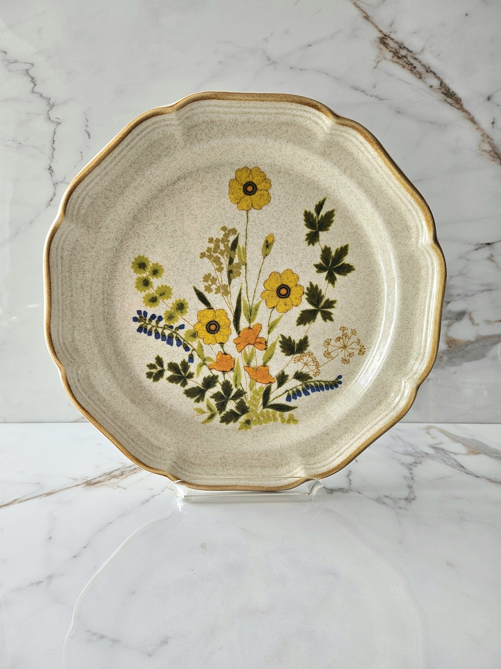 Vintage Mikasa Fresh Floral Dinner Plate Garden Club Stoneware